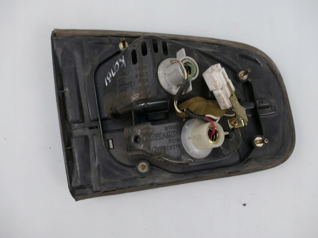 фото №7, Toyota camry kombi лампа правый задняя правая задняя