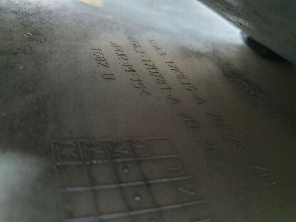 фото №11, Aston martin db9 2004- бампер задний задняя 4g4317k835a