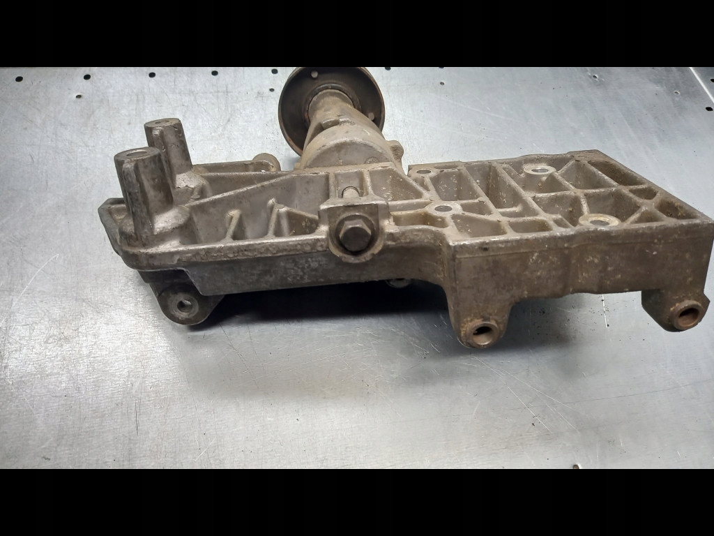 фото №6, Кронштейн генератора volvo v40 99r 9146253