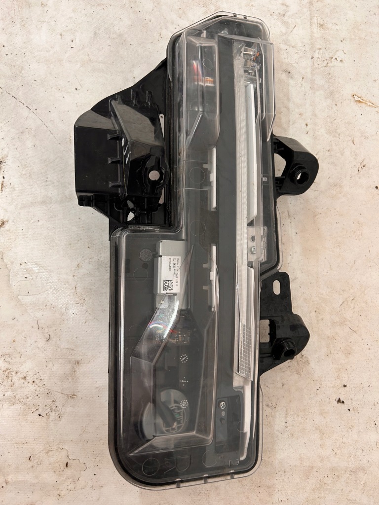 Mazda cx30 фара led правий перед Оригінал