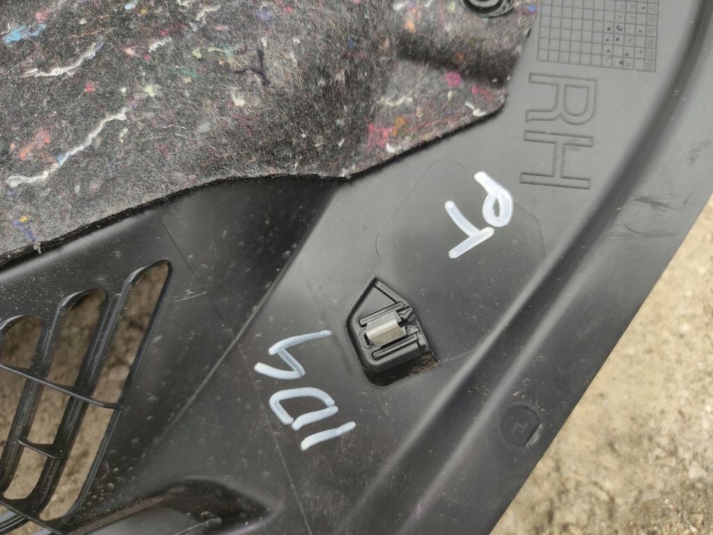 фото №8, Vw volkswagen id4 id.4 обшивка багажника правий задня задній 11a867428s