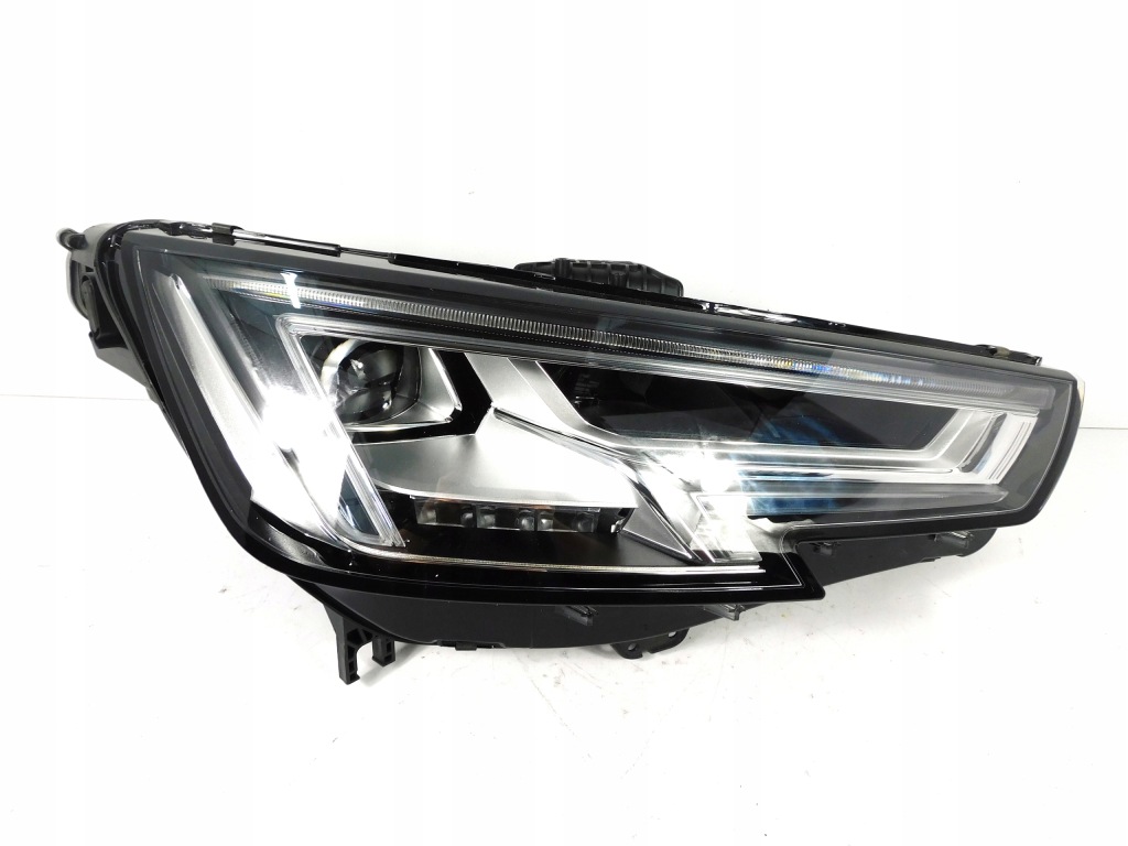 фото №1, Audi a4 b9 8w0 лампа права full led комплектна 8w0941034