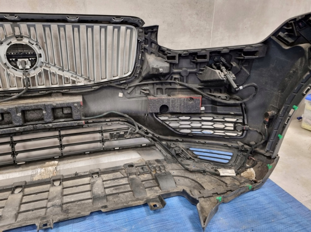 фото №10, Volvo xc90 бампер передний kompletny камера 6xpdc