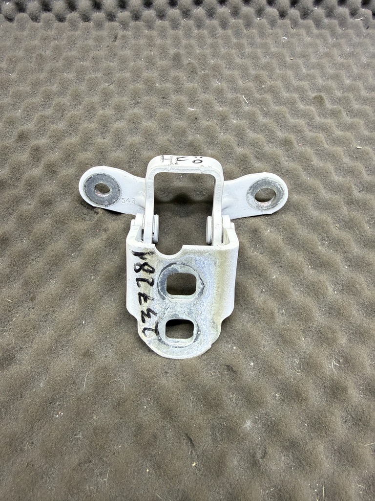 фото №1, K05074256ab петля двері правий перед верхній fiat freemont