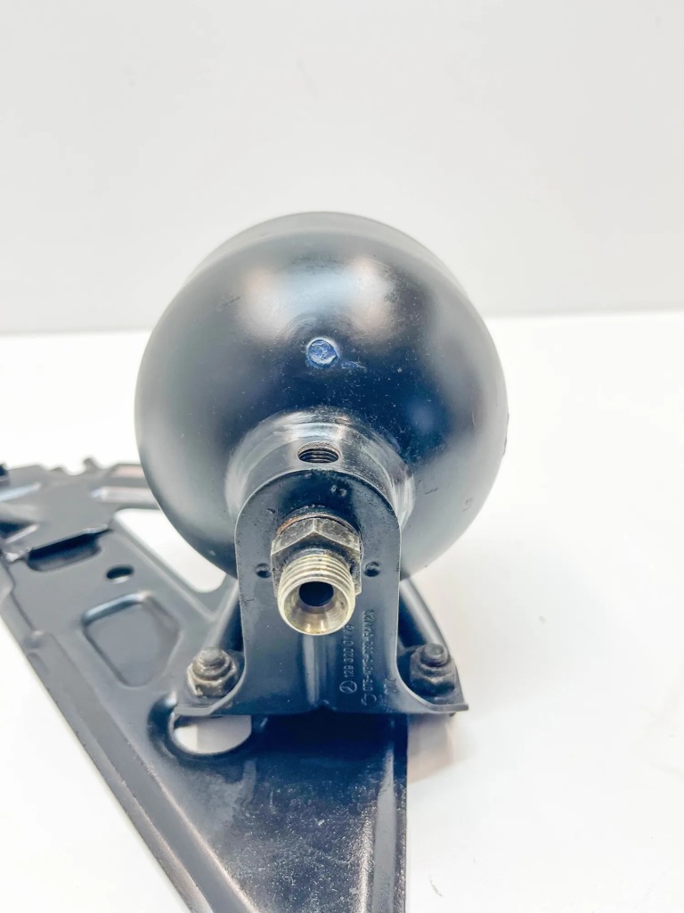 Інше частини підвіска mercedes-benz sl r129 a1293200115 30288999 6.0l Київ