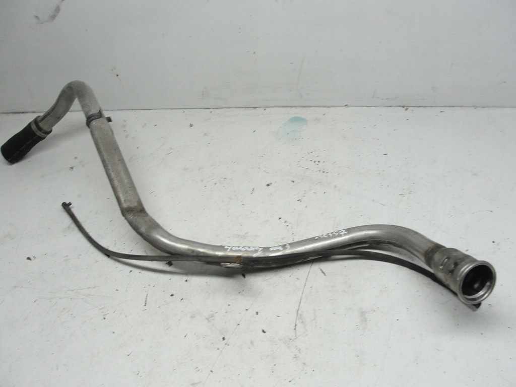 фото №1, Заливная горловина топлива ford galaxy mk3 2.2 tdci