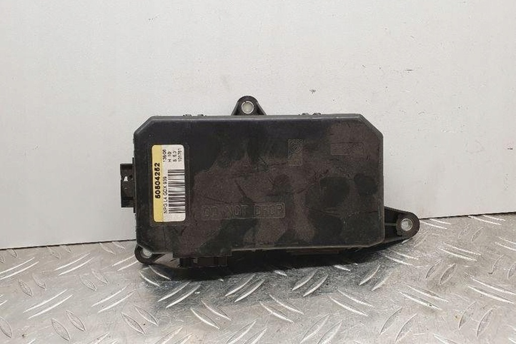 фото №1, Модуль передних правых дверь alfa romeo 159 sportwagon 939_ 50504252