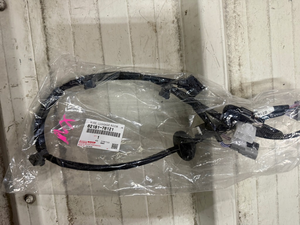Купити Електропроводка pdc lexus nx ii 82181-78121 оригінальна