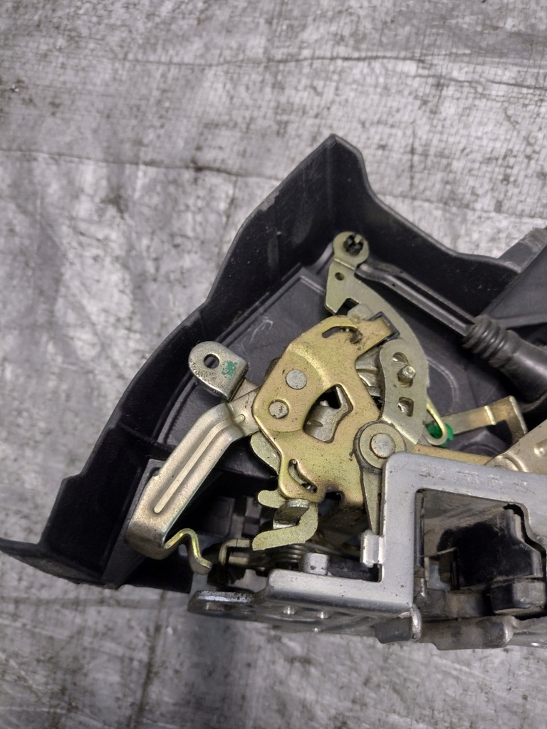 фото №10, Замок двері лівий задня mercedes w210 оригінальний номер 2027330308