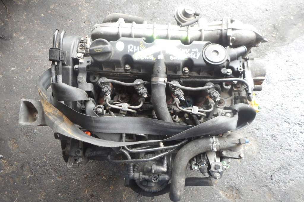 Купити Peugeot citroen 2.0 hdi двигун комплектний  rhy