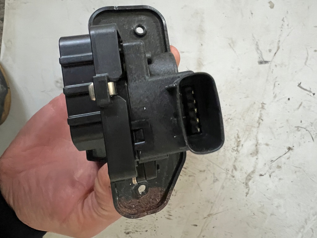 фото №9, Kia ceed iii 18- hb замок крышки багажника 13921-00010