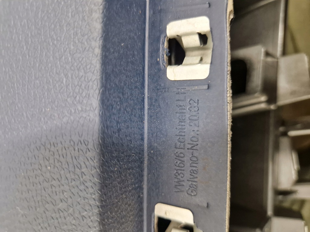 фото №9, Панель приладів консоль панель приладів vw id4 id.4 id 4 czerwona нитка подушки безпеки демонтаж