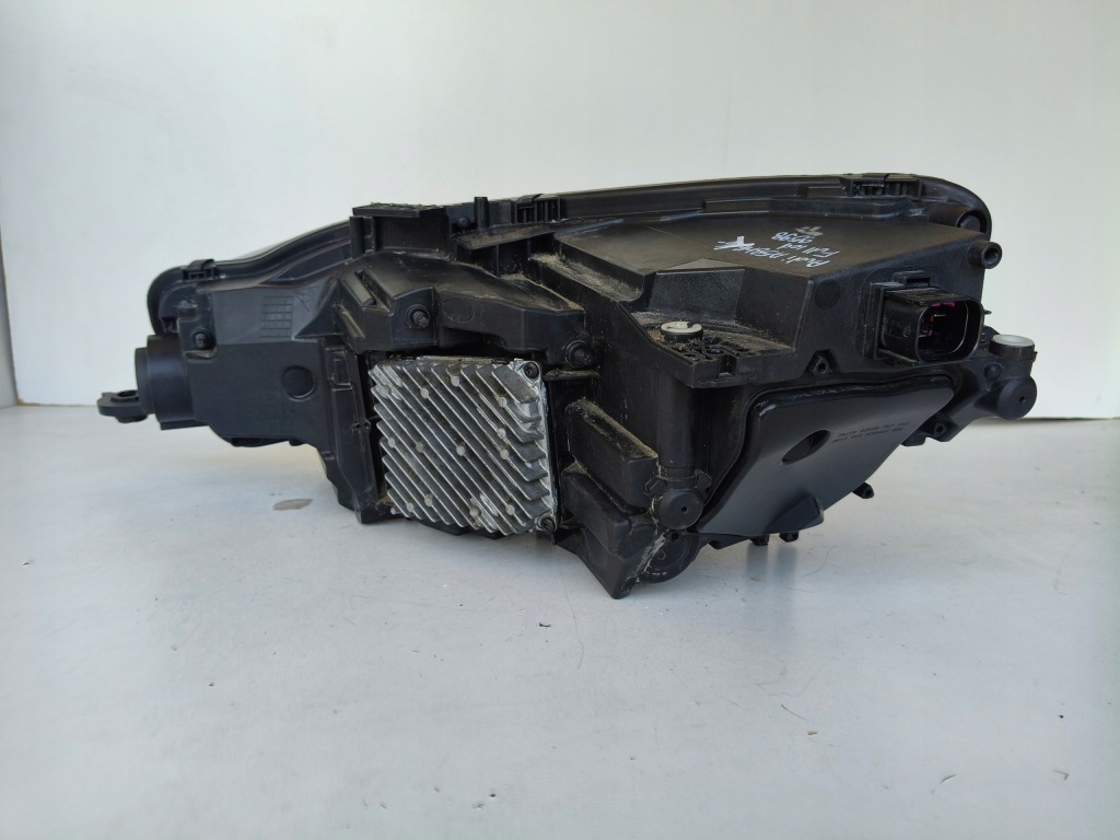 Фара правый  фара audi a5 8w6 19- рестайлинг  full led matrix в Украине