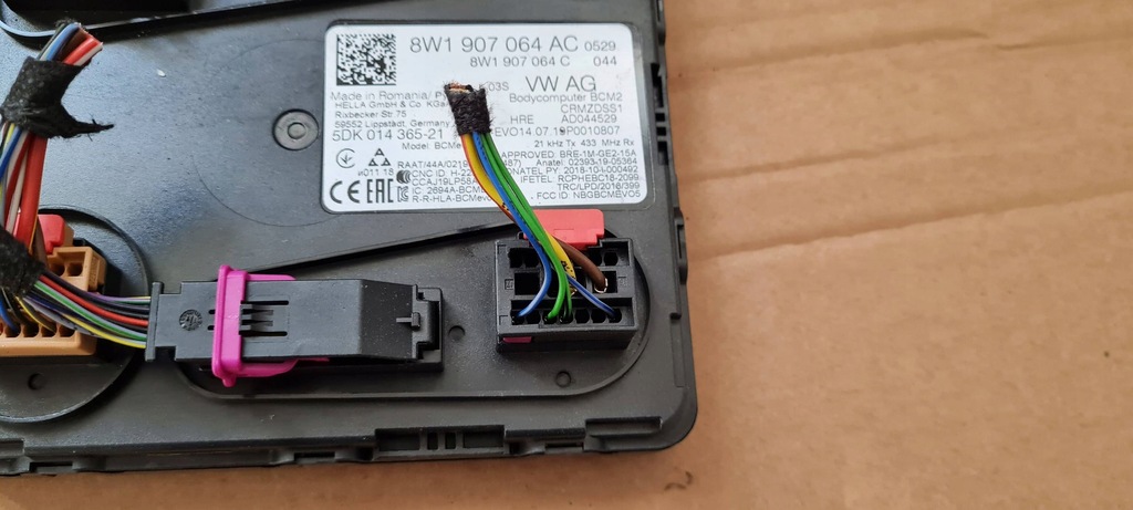 фото №7, A4 b9 8w lift модуль блок управления комфорта разъёмы 8w1907064ac a5 8w