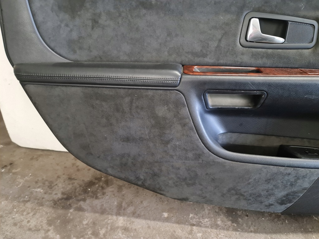 фото №12, Обшивка обшивки задняя шторки soul audi a8 d2 long