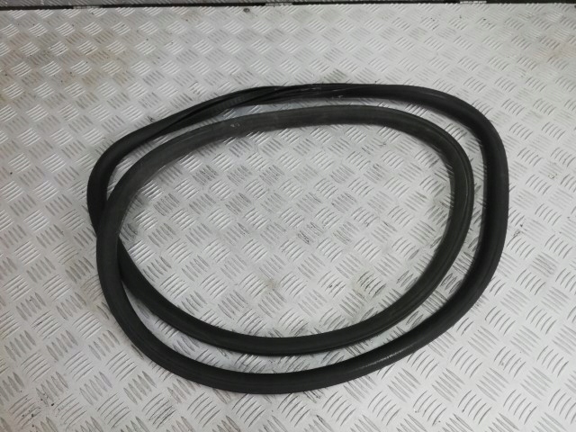 фото №1, Прокладка дверь левая задняя c4 picasso ii