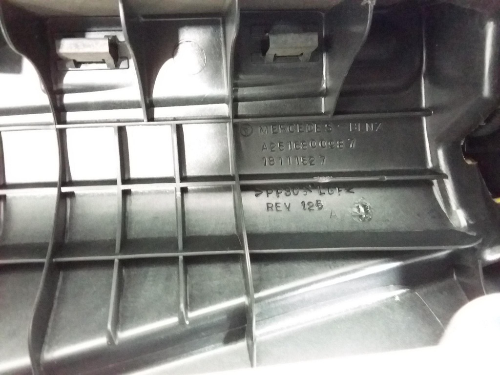 фото №6, Mercedes r w251 панель приладів консоль подушка безпеки ремені комплект