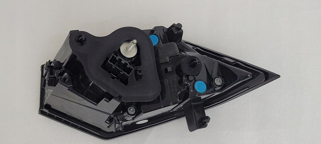 фото №8, Лампа левая задняя задняя led opel astra vi l 2022- 9857838880