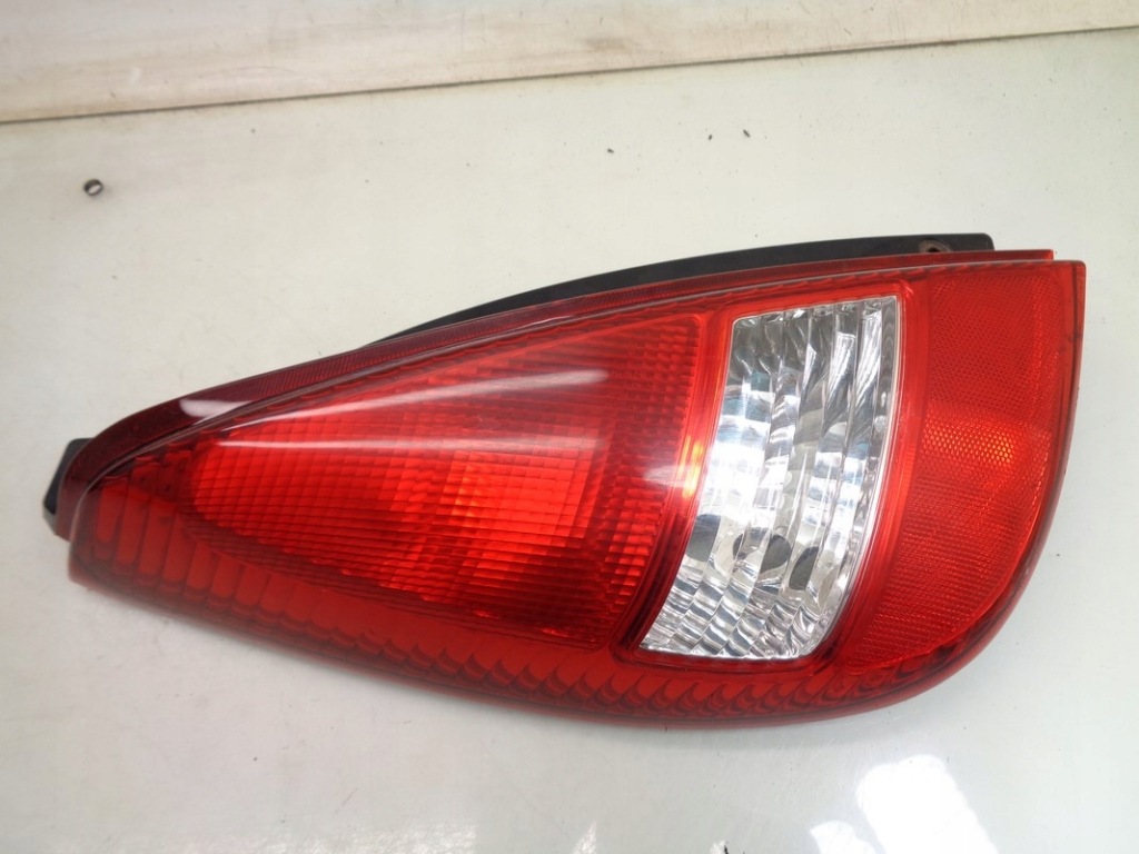 фото №1, Лампа левый задняя suzuki liana 03r