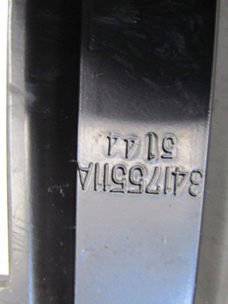 фото №3, Повзунок регулювання wyskokści поперечина безпеки jeep renegade