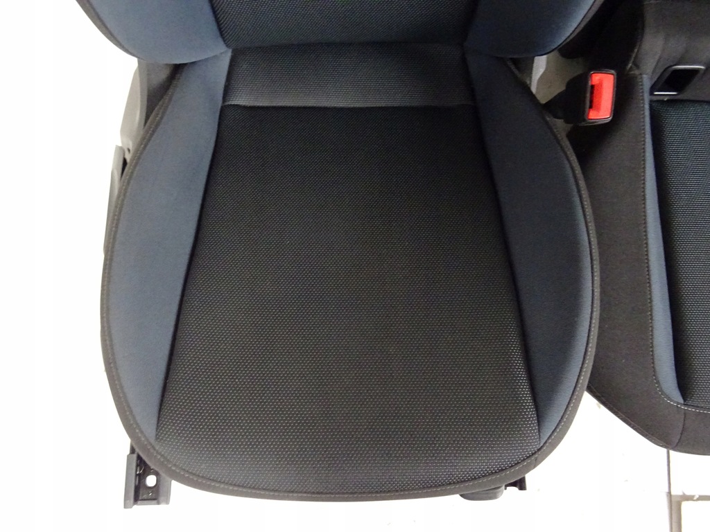 фото №4, Ateca заднє сидіння задня задня сидіння сидіння подушки безпеки
