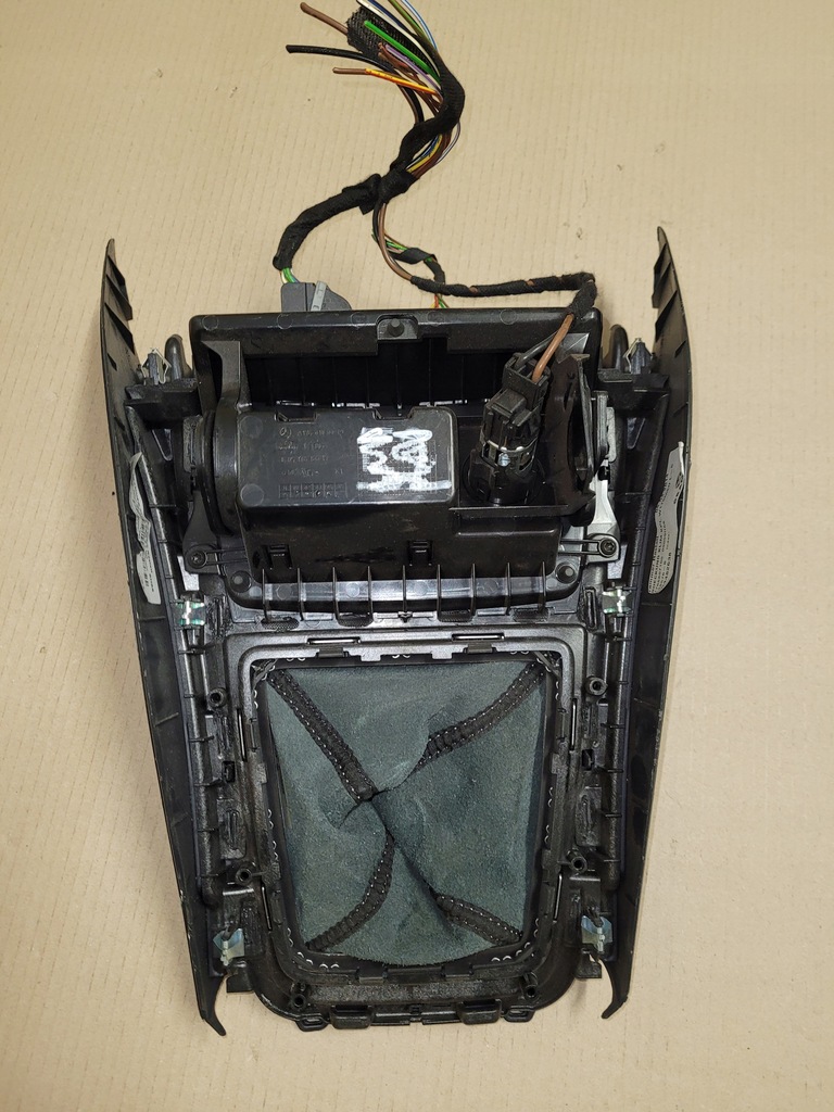 фото №7, Mercedes w176 панель рамка пепельница ручка