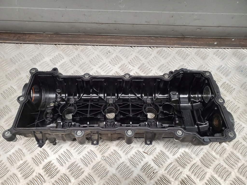 фото №7, Chrysler pacifica 2017 крышка клапанов