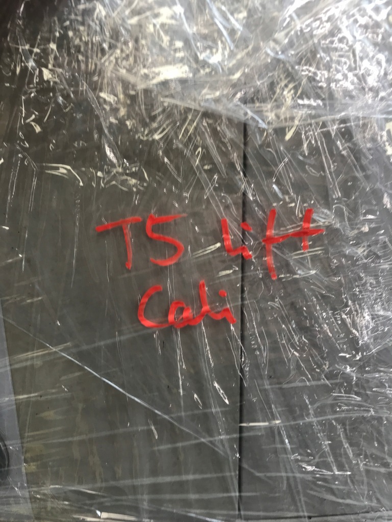 фото №7, Лампа освещение кабины перед t5 lift california