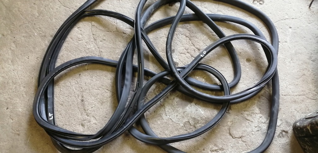 фото №1, Vw passat b7 прокладка двері