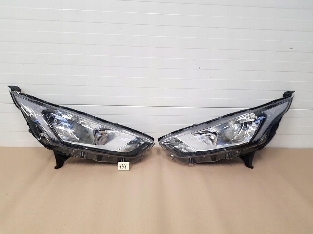 фото №1, Лампа лампи передні комплект ford transit connect ii lift