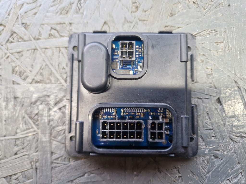 фото №2, Модуль поворота afs правый 7l6941329c