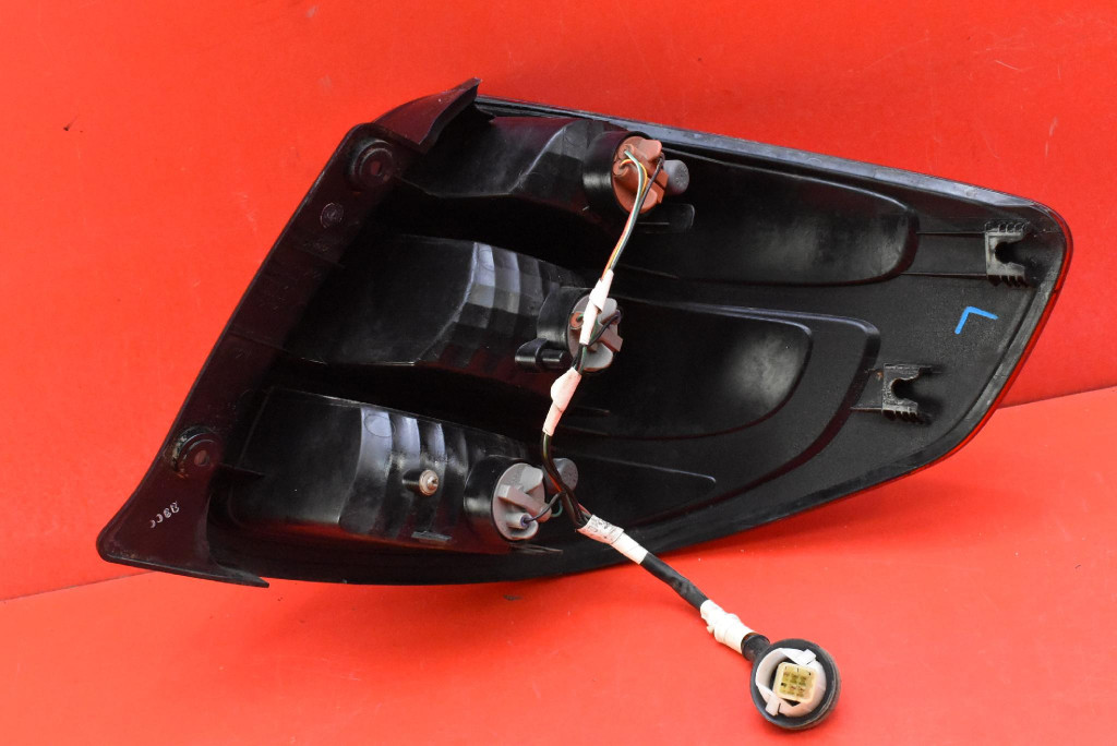 фото №6, Лампа левая задняя задняя 220-16684 fiat sedici 1 i hb 05-09