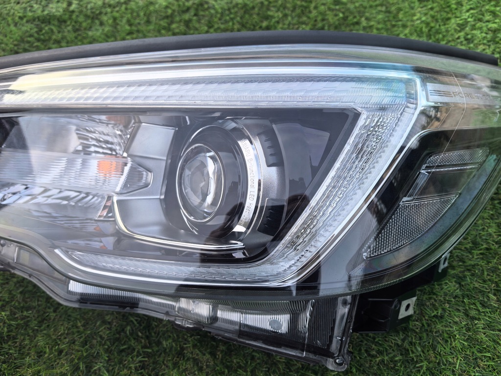 фото №3, Subaru forester v лампа левая перед full led