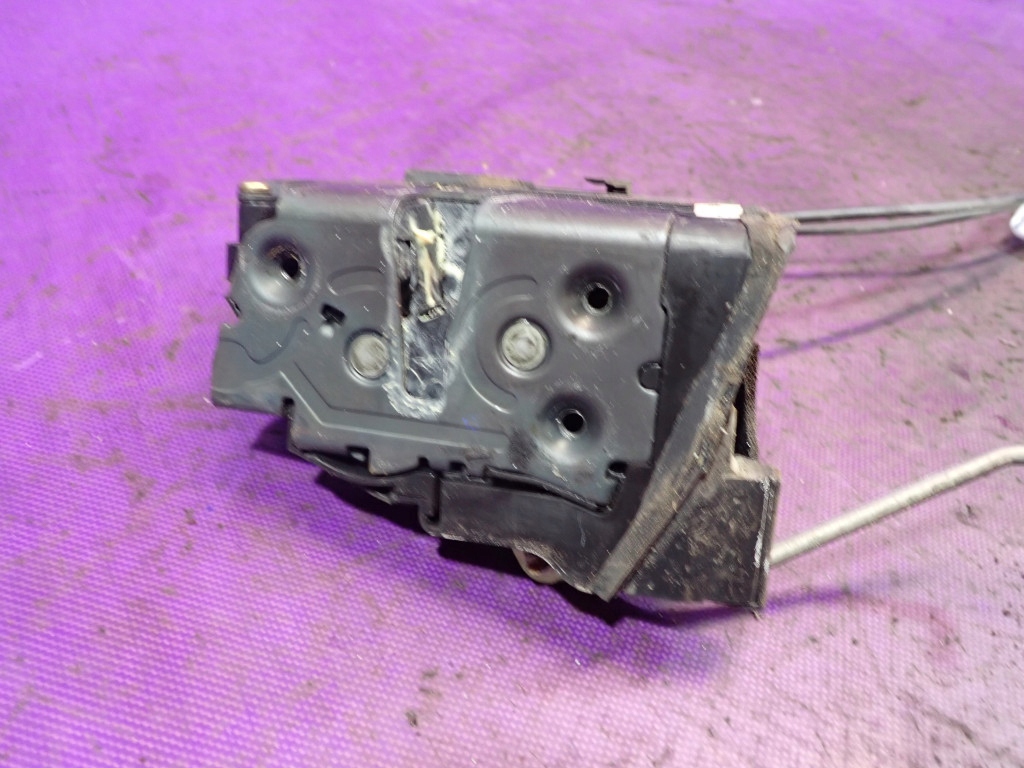 фото №5, Mazda 3 i bk hb 5d 03-06 замок задняя правый 3n6aa26412bp 6 pin