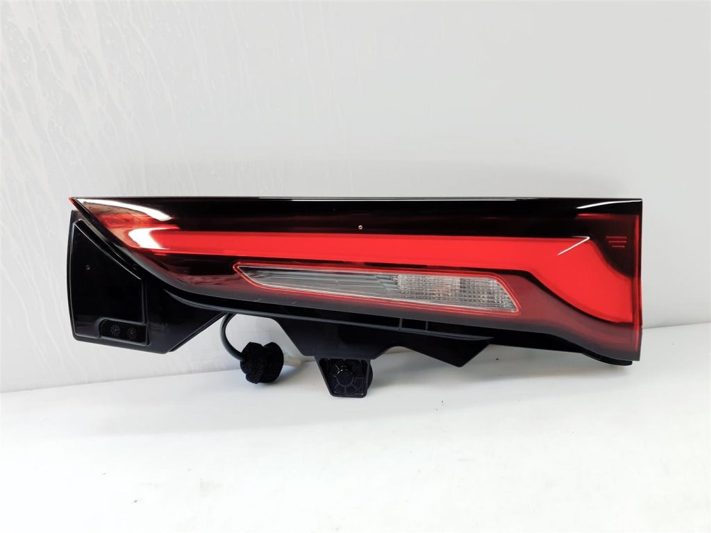 Купить Mazda cx-60 правый  фара задний  w крышке  led ory европа  !!!