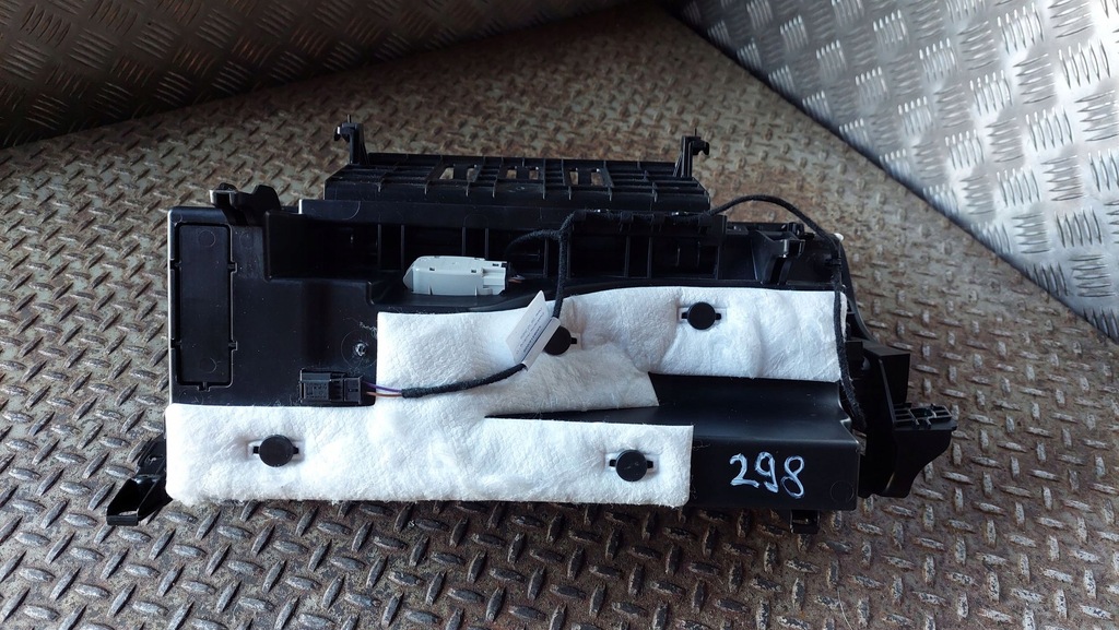 фото №5, 2021 mercedes-benz a w177 бардачок a177680380