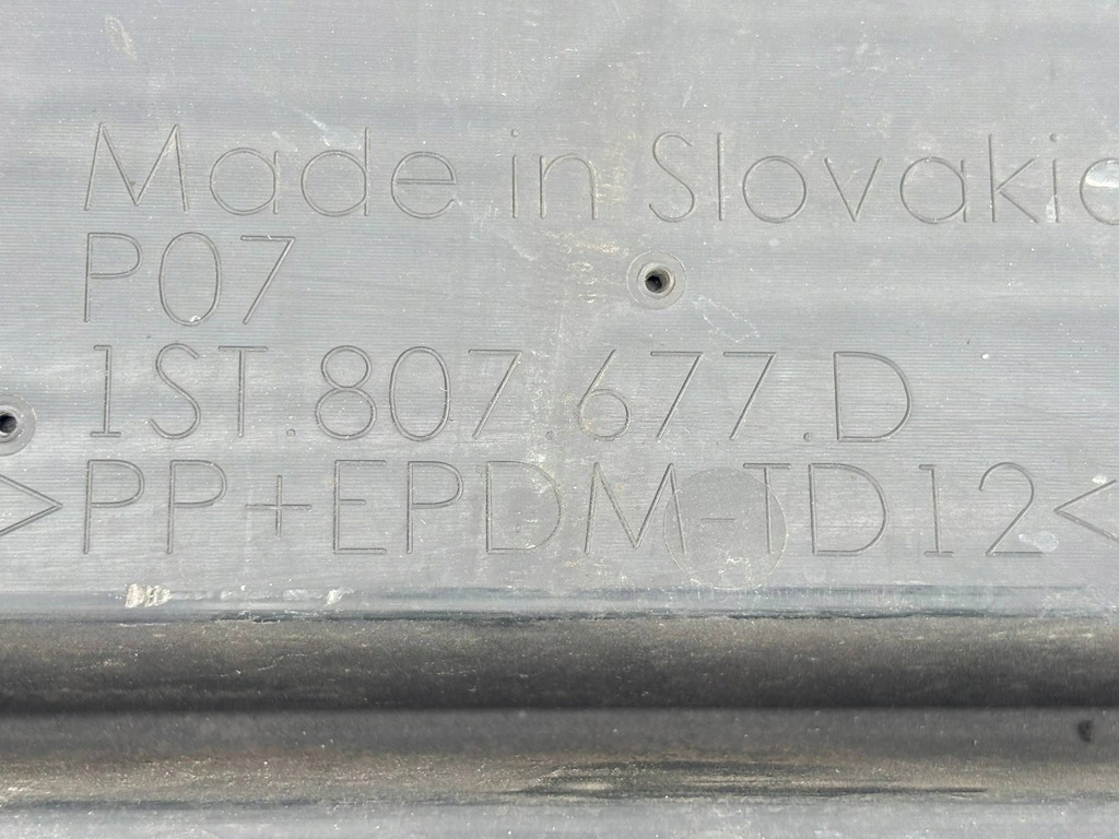 фото №12, Решітка бампера перед skoda citigo lift 1st807677d