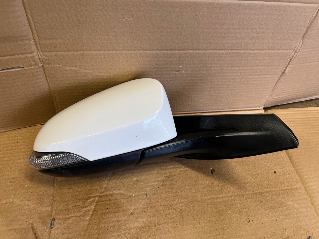 фото №1, Зеркало наружное toyota ch r правое 7pin