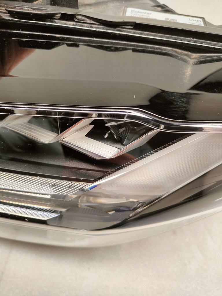 фото №2, Volvo polestar full led base лампа лівий перед 32404655