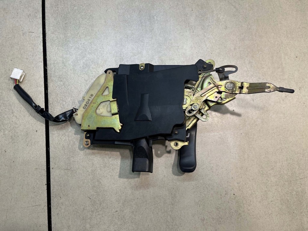 фото №6, Замок дверь раздвижных левый задняя 3pin mazda mpv 2.0 d