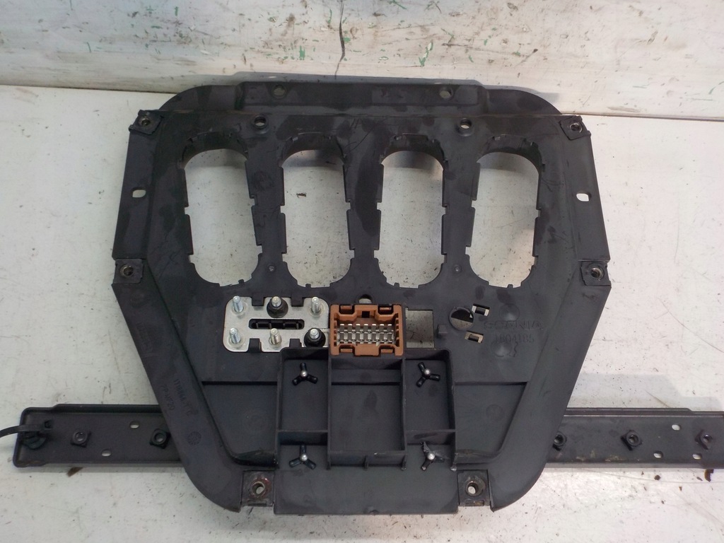 фото №1, Scania кронштейн штекер електропроводка