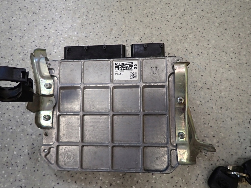 фото №10, Toyota auris 10-1.33 1nr набор стартовый замок зажигания