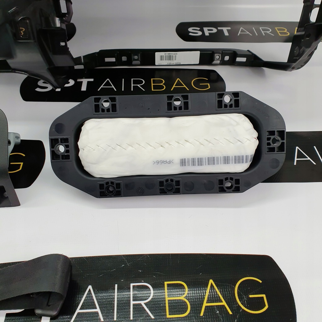 фото №7, Volvo v40 панель приладів консоль подушки безпеки ремені подушка безпеки