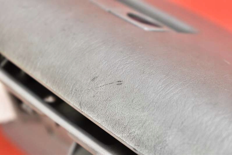 фото №9, Бардачок пассажира eu 681083y100 nissan maxima a33 00-05