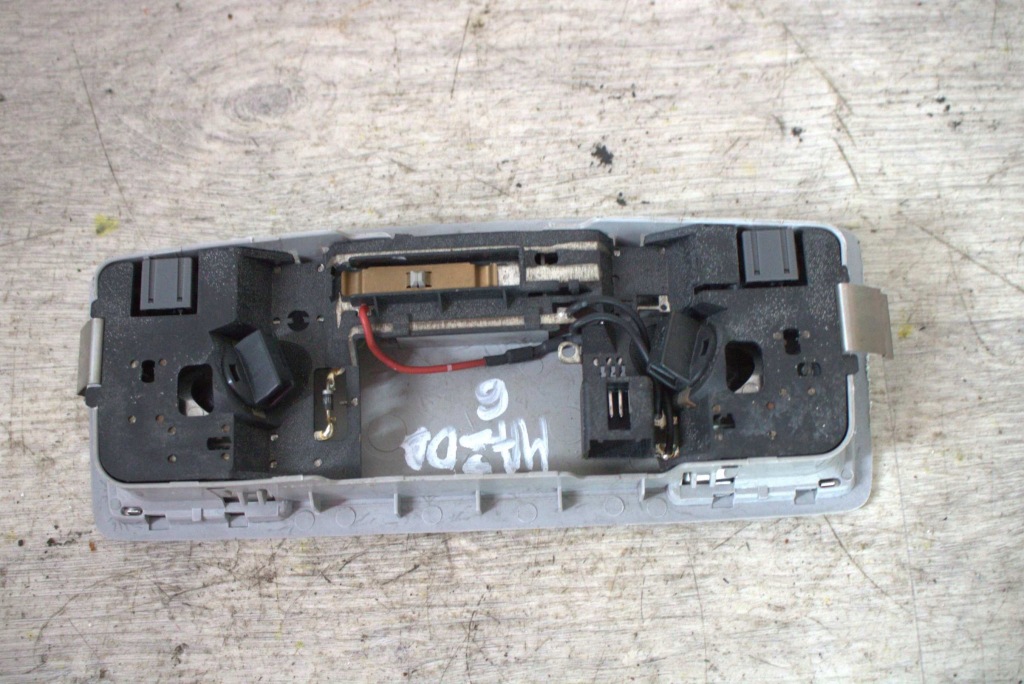 фото №2, Лампа потолочный освещение салона кабины mazda 6 combi