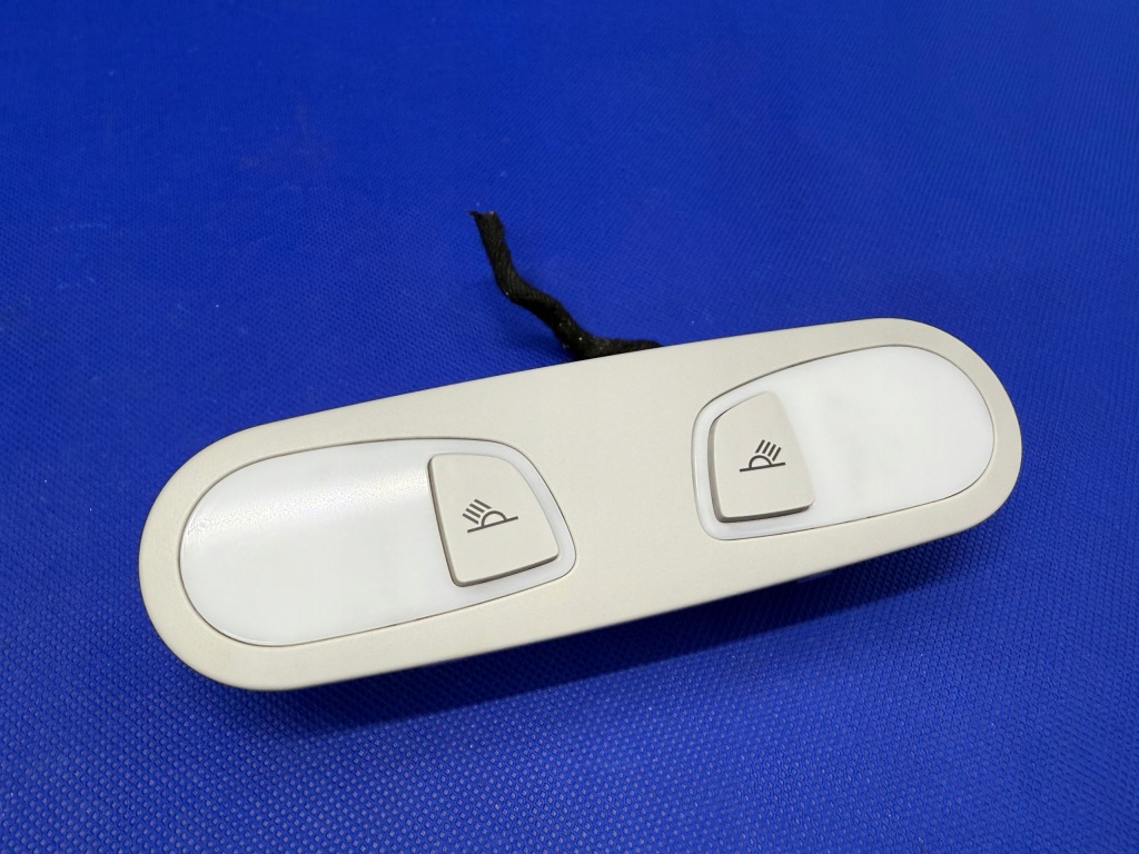 фото №1, Audi a6 c7 лампа потолочный 4g0947111 hf6