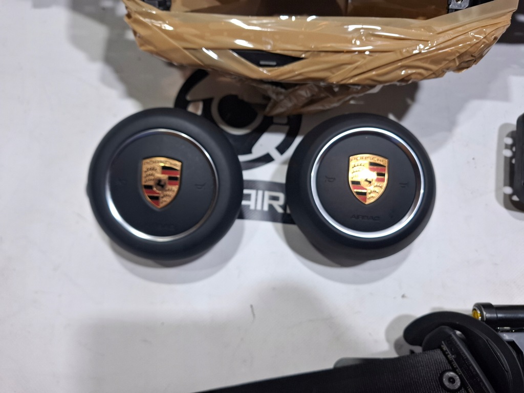 фото №7, Porsche macan 95b lift шкіра панель приладів консоль подушка безпеки ремені оригінал демонтаж