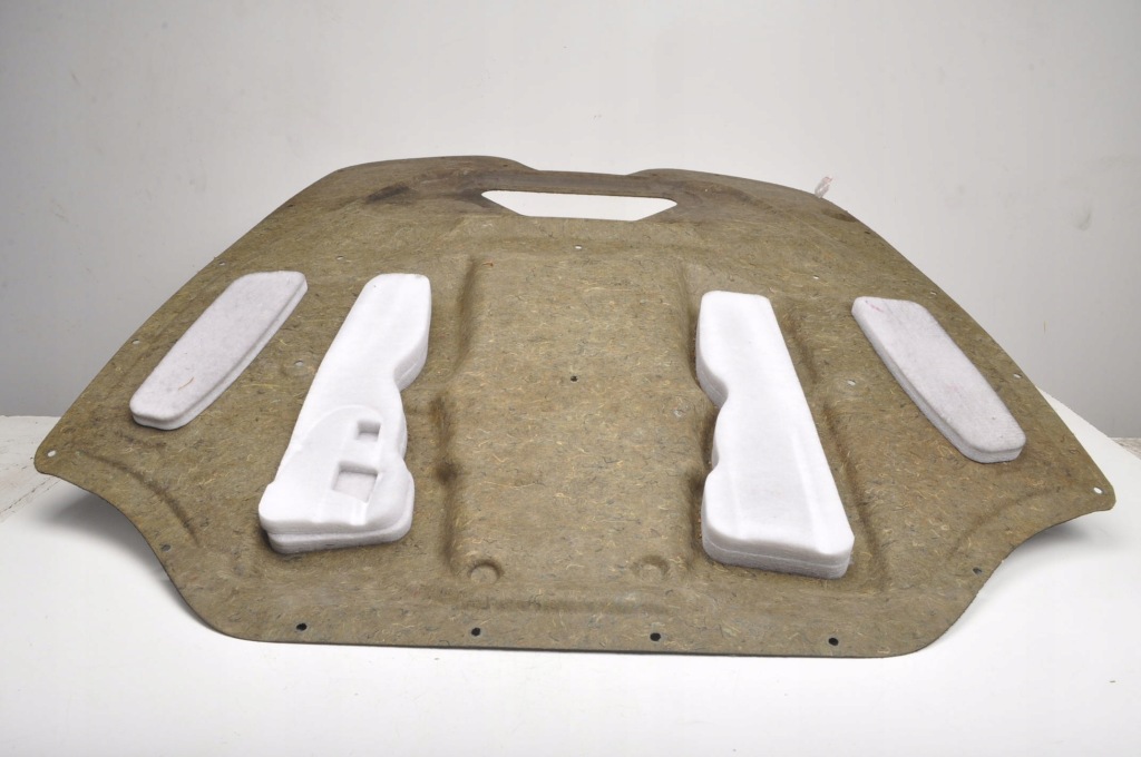 Ferrari california f149 шумоізоляція підкрилок капот Зі Шроту