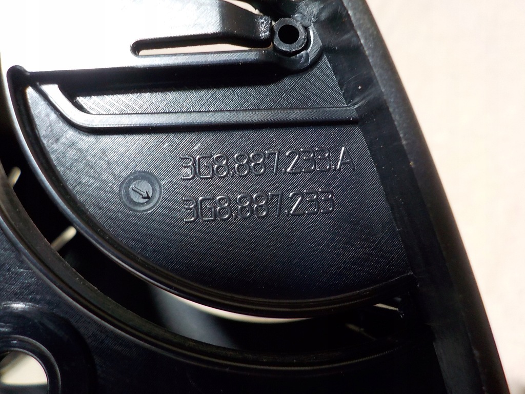 фото №5, Vw arteon кронштейн детское кресло 3g8887233a