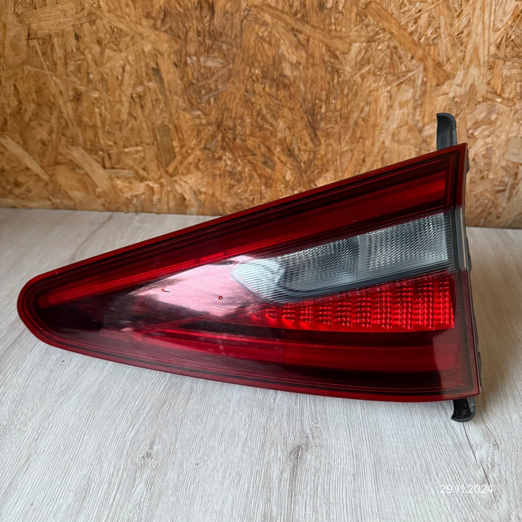 фото №1, Лампа задня права кришки alfa romeo stelvio 20795999